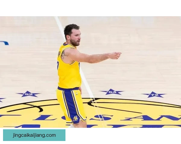 24日NBA焦点战前瞻东契奇力拼连胜勇士能否止住连败颓势